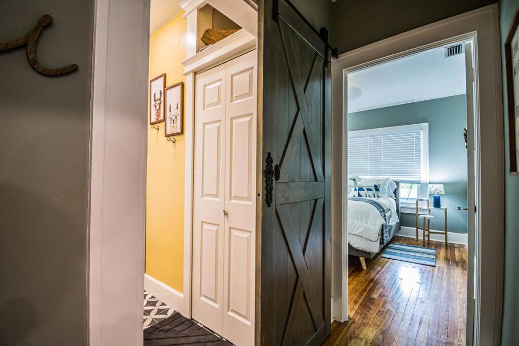 C'est La Vie - Make Memories At Our Cozy St. Petersburg