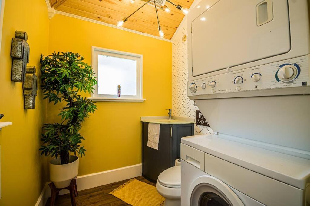 C'est La Vie - Make Memories At Our Cozy Holiday home