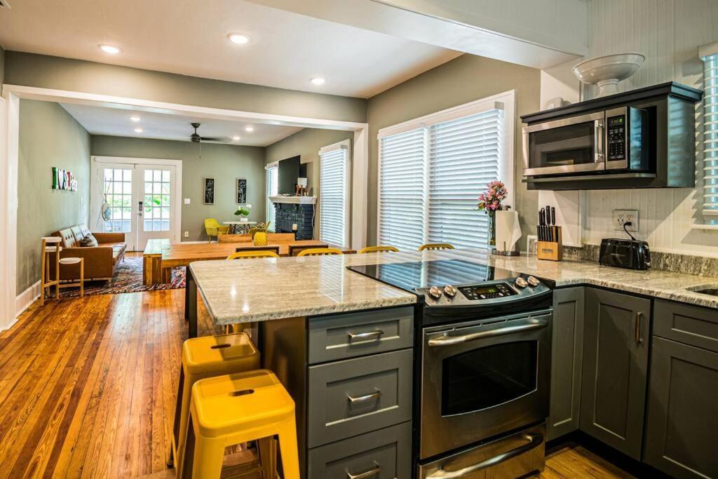 C'est La Vie - Make Memories At Our Cozy Holiday home